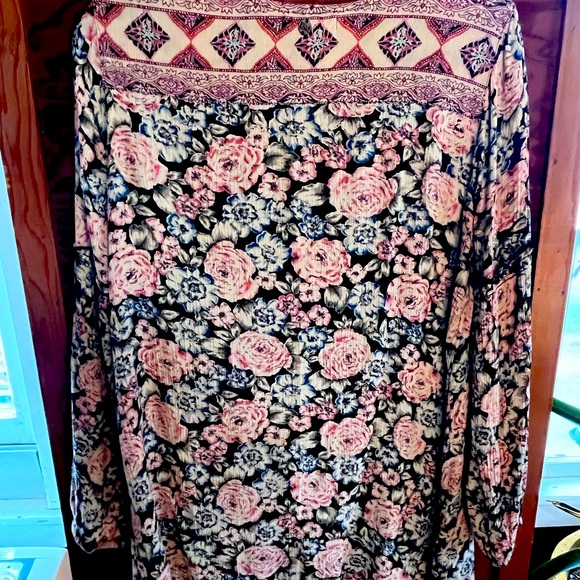 Billabong Dress - Picture 2 of 4